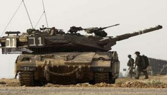 آليات عسكرية وجرافات صهيونية تتوغل جنوب وشمال غزة