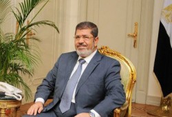 الرئيس مرسي يستعرض مع وزير الخارجية الملفات الخارجية