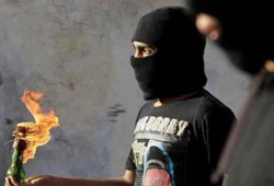 البلاك بلوك.. الإرهاب في زي المعارضة