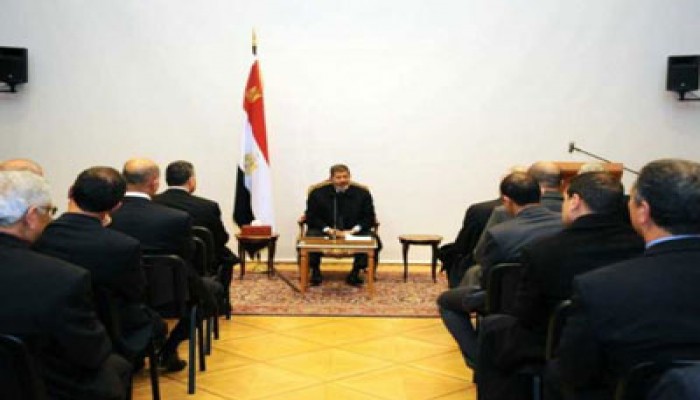 الرئيس مرسي: البلطجية حاولوا إسقاط طائرة عسكرية فوق سجن بورسعيد