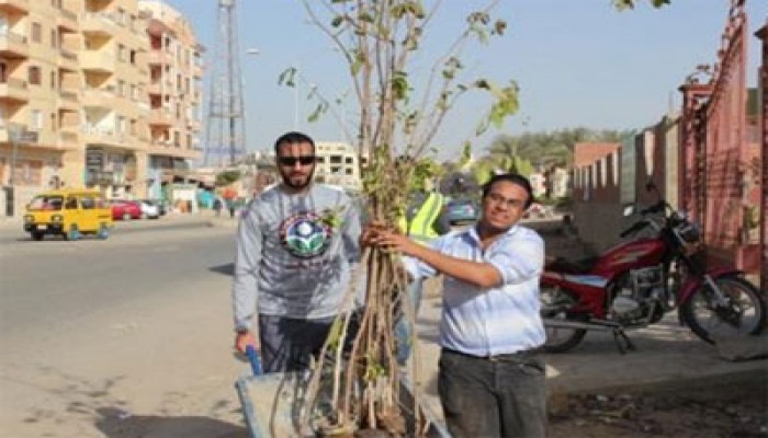 بالصور.. حملة تشجير بــ6 أكتوبر ضمن فعاليات "معًا نبني مصر"