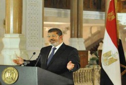 الرئيس مرسي يهنئ الشعب المصري بالمولد النبوي وذكرى الثورة