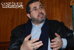 وفد طبي فلسطيني يغادر غزة متجهًا إلى سوريا لدعم الثوار