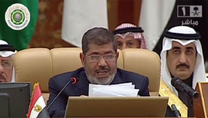 الرئيس مرسي يستنكر التدخل العسكري في مالي ويدعو للتصدي له