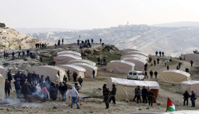 الاحتلال يهدم قرية "الكرامة" بالقدس بعد اقتحامها بـ 300 جندي