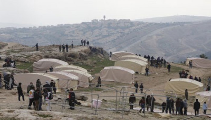 الاحتلال الصهيوني يخلي بالقوة "باب الشمس" بالقدس ويعتقل العشرات