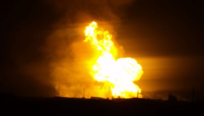 انفجار سيارة في تل أبيب وإصابة ٧ صهاينة على الأقل