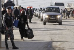 انشقاق 200 من ضباط وجنود جيش بشار وفرارهم إلى الأردن