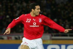 أبو تريكة أفضل لاعب عربي والبدري أفضل مدرب في استطلاع لـ"الجزيرة"