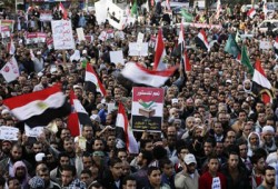 صحيفة بريطانية: التصويت بـ "نعم" في الاستفتاء نصر للرئيس مرسي