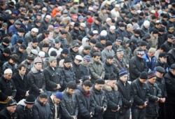 صحيفة روسية: الإسلام يتقدم في موسكو.. والأرثوذكسية تتراجع