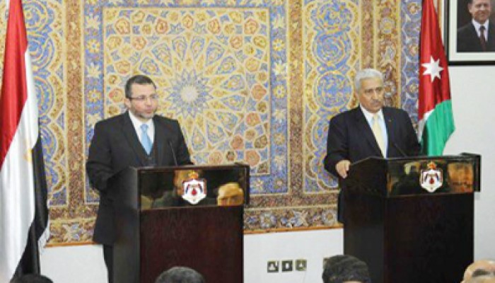 مرسي يدعو العاهل الأردني لزيارة مصر لدعم التعاون بين البلدين