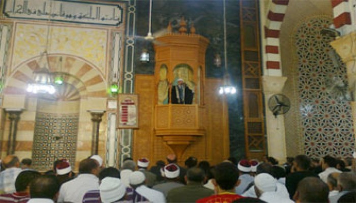 أيها الخطباء والدعاة سابقوا الزمن