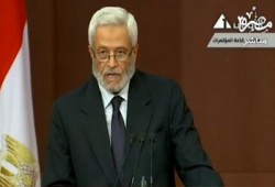 "الجمعية التأسيسية": ندعو البرادعي للحوار حول الدستور