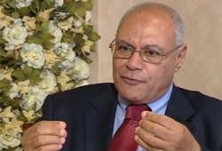 العوا: التأسيسية لديها خريطة طريق واضحة أيًّا كانت نتيجة الاستفتاء