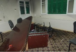 بلطجية يقتحمون مقر الحرية والعدالة بالزقازيق