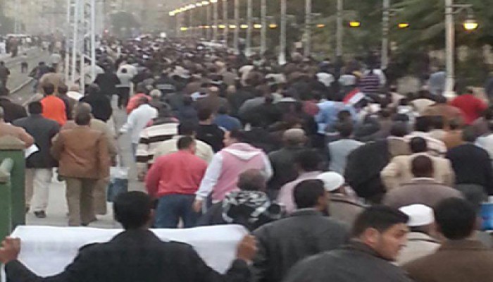 مسيرات حاشدة لمؤيدي الرئيس تتجه صوب "الاتحادية"