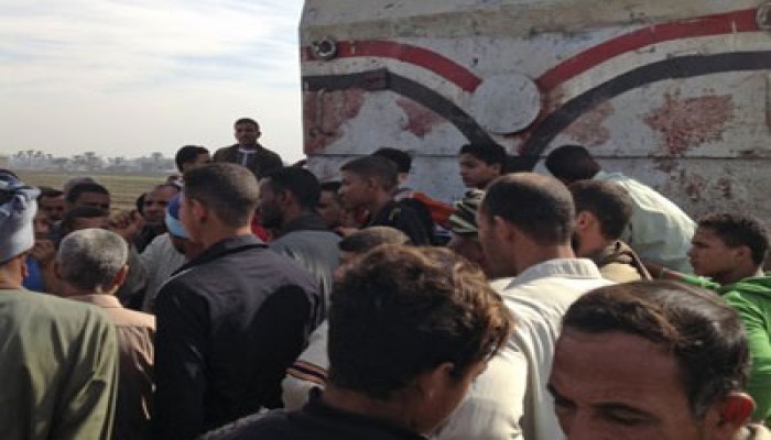 وفد من مجلس الشورى يزور أهالي شهداء حادث أسيوط