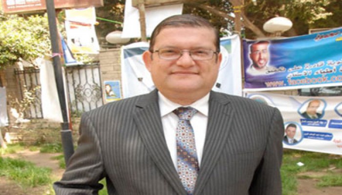 رؤساء النقابات المهنية يطالبون الرئيس بالمزيد من القرارات الثورية