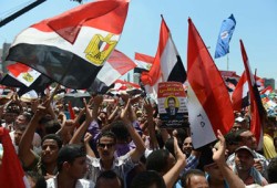 مظاهرات حاشدة بأسوان تأييدًا لقرارات الرئيس