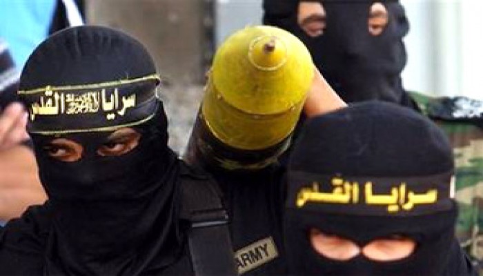 سرايا القدس تستهداف بارجة حربية صهيونية وسط بحر غزة