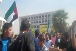 مسيرة حاشدة لطلاب قناة السويس لمناصرة غزة وسوريا