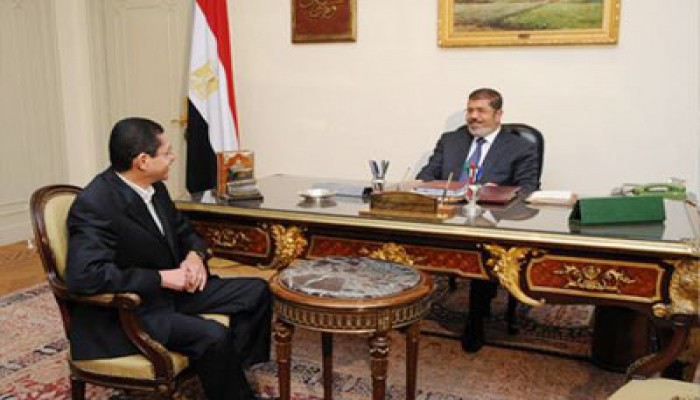 الرئيس مرسي يستقبل الدكتور رفيق حبيب