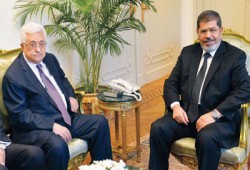 الرئيس مرسي يبحث مع أبو مازن تحقيق المصالحة الفلسطينية