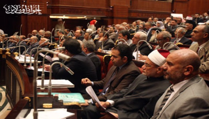 اجتماعات بين ممثلي "التأسيسية" والهيئات القضائية لمناقشة وضعها بالدستور