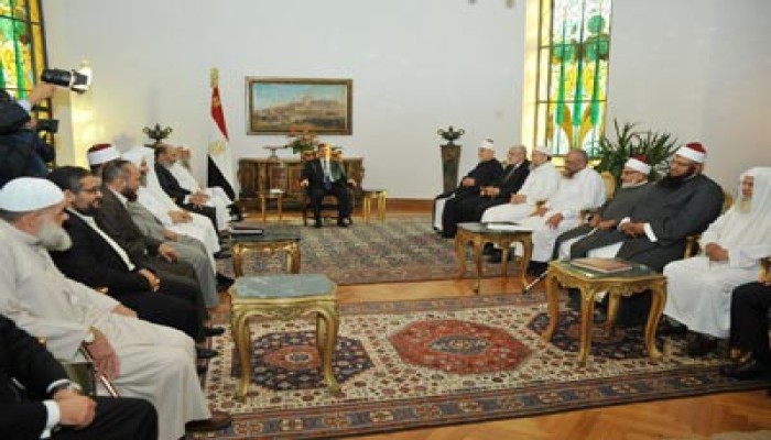 الرئيس مرسي يلتقي مع مجموعة من العلماء والدعاة