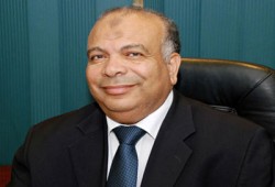 الكتاتني يتعهَّد بتفعيل أمانة المرأة بالحزب وتسهيل تواصلها مع الوزارات