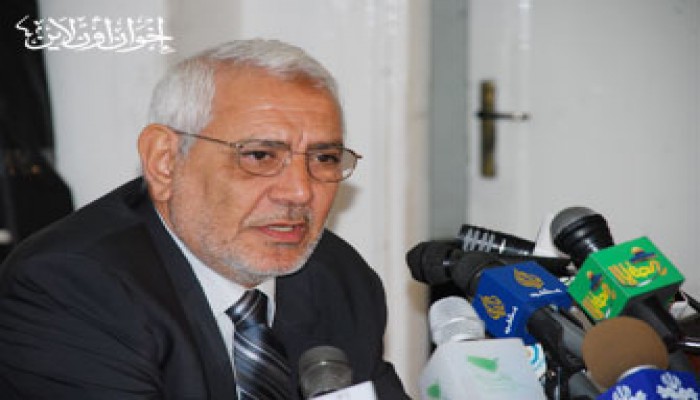 الرئيس مرسي يناقش مع د. أبو الفتوح مقترحاته حول الدستور