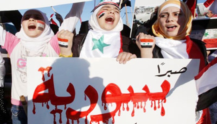 استشهاد عائلة فلسطينية بقصف ميليشيات بشار مخيم اليرموك