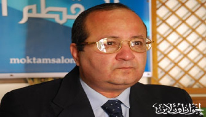 فضح مؤامرات علمنة الدستور