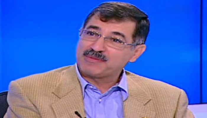د. علاء صادق: ملاحقة الفساد وتطهير أجهزة الدولة تحديات أمام مرسي