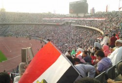 أكثر من 120 ألفًا بإستاد القاهرة: رئيسنا مرسي من الميدان