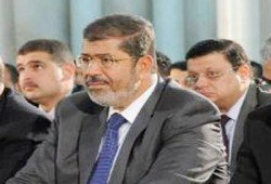 الرئيس يؤدي صلاة الجمعة بمسجد مدينة المستقبل الدولية بالعريش