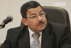 سيف عبد الفتاح يكذِّب ما نُسب إليه حول التدخل العسكري في سوريا
