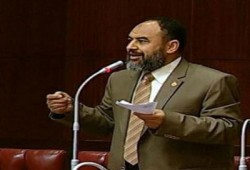 عز الدين الكومي يطالب الشرطة بالتدخل لضبط الأمن في قنا