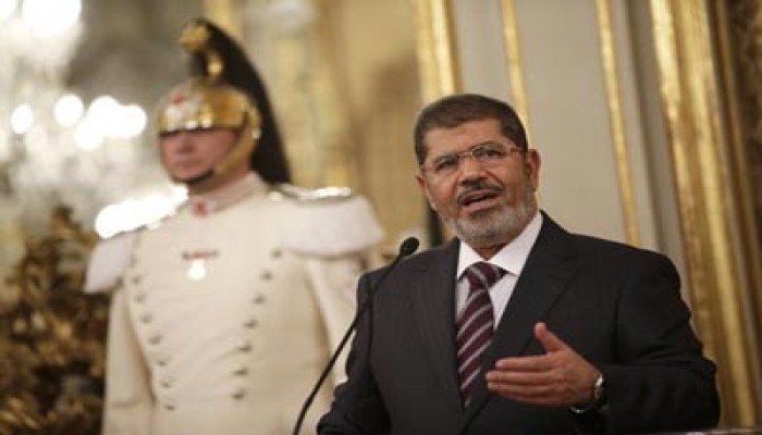 الرئيس مرسي يدعو آلاف المصلين بمسجد روما إلى التمسك بقيم الحرية والعدالة