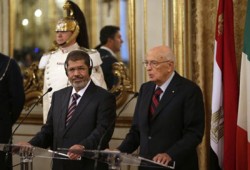 قمة مصرية إيطالية بين الرئيسين مرسي ونابوليتانو