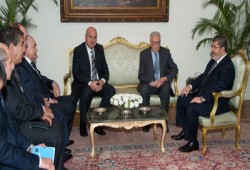 مسئول تركي: لا تعارض بين مبادرة مرسي حول سوريا ومهمة الإبراهيمي