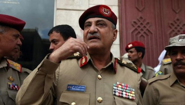 نجاة وزير الدفاع اليمني من محاولة اغتيال فاشلة بسيارة مفخخة
