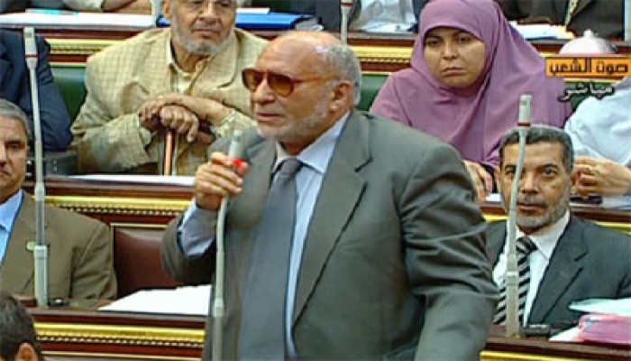 الخضيري: عودة البرلمان في يد القضاء.. و"الدستورية" تجاوزت بحله