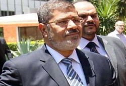 مرسي يصل القاهرة بعد جولة خارجية شملت الصين وإيران