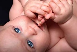 شرب الصودا يتسبب في ولادة أطفال مبتسرين