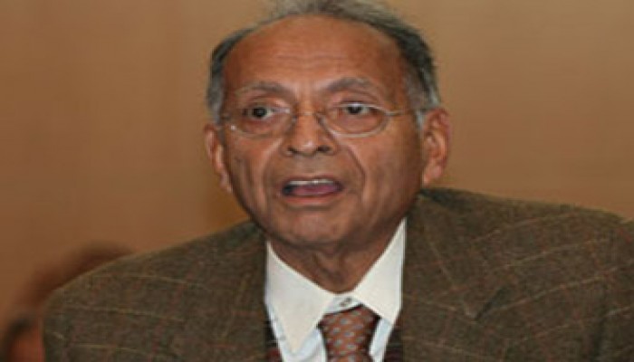 رفعت السعيد وقلب الحقائق