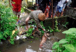 جمع عشرة آلاف بنيويورك للضغط لوقف مذابح بورما