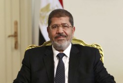 الرئيس مرسي يبعث ببرقية عزاء للبشير في حادث الطائرة المنكوبة