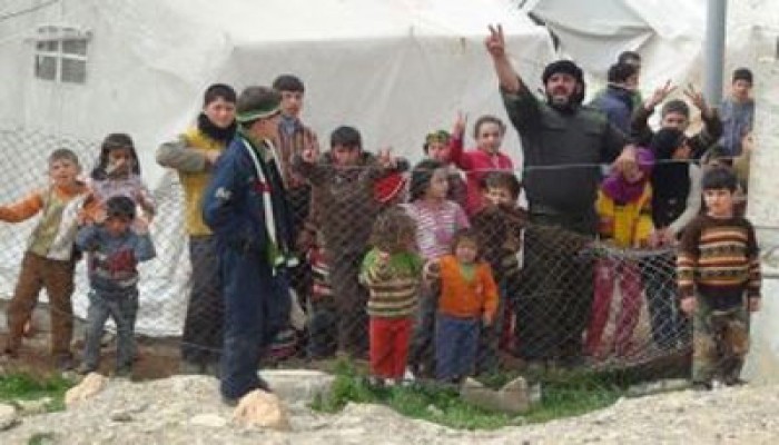 اللاجئون السوريون بالأردن.. فرحة غائبة بالعيد في ظل البعد عن الوطن وفقدان